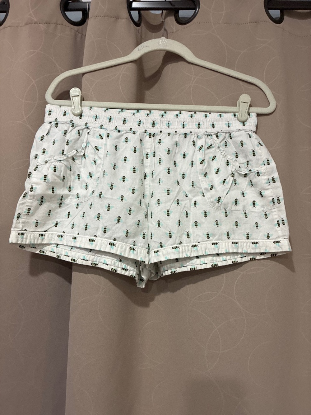 Victoria's Secret White Pajama Set with Bee Print